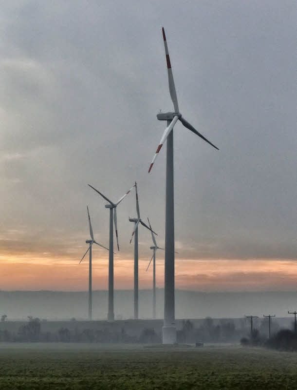 Ein Teil des Windparks zwischen Mittelhausen und Holdenstedt