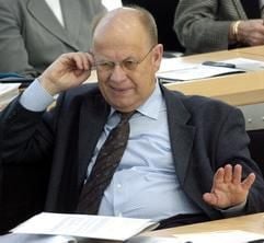 Sachsen-Anhalts Justizminister Curt Becker (CDU) während einer Landtagssitzung (Foto: dpa)