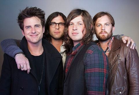 Die amerikanische Rock-Band «Kings of Leon» hat kurzfristig ihre US-Tournee abgesagt. Frontman Caleb Followill (29) habe Probleme mit seiner Stimme und leide an «Erschöpfung», teilte die Gruppe auf ihrer Homepage mit. (FOTO: DPA)