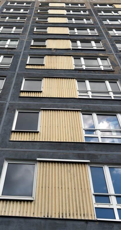 Markant: Die Fassade mit Plaste-Elementen