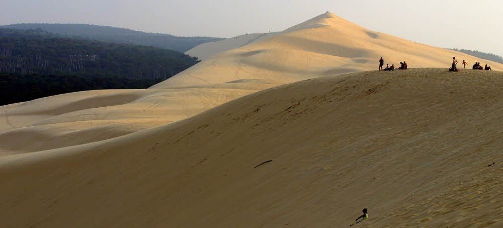 Die Düne von Pyla ist mit rund 110 Metern etwa so hoch wie die zweite Etage des Eiffelturms.
