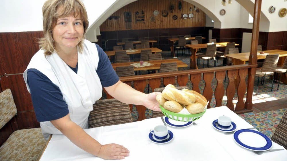 Wer will, kann bei Gruppenleiterin Gabriele Krebsz neben Frühstück auch Mittag- und Abendessen bestellen.