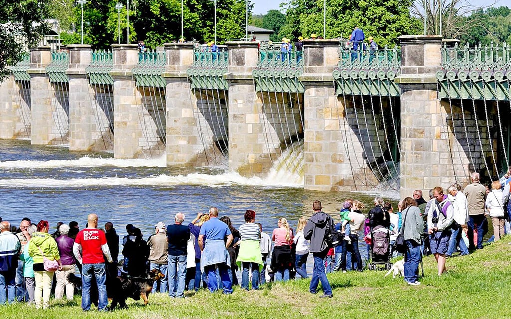 Das Pretziener Wehr ist ein Meisterwerk der deutschen Ingenieurbaukunst. Es schützt die Stadt Magdeburg vor Hochwasser.