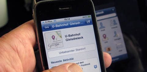 Der neue Geo-Dienst Facebook Places ist am Dienstag in Deutschland gestartet. (FOTO: DPA)