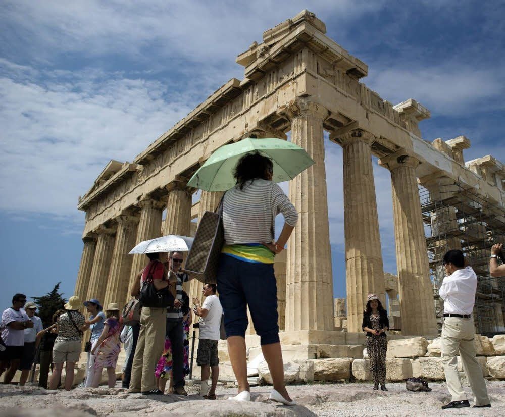 Der Parthenon-Tempel auf der Akropolis in Athen ist ein Touristenmagnet.