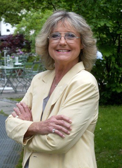 Die deutsche Moderatorin Sigi Harreis, aufgenommen am 23.5.2002 in München. (FOTO: DPA)
