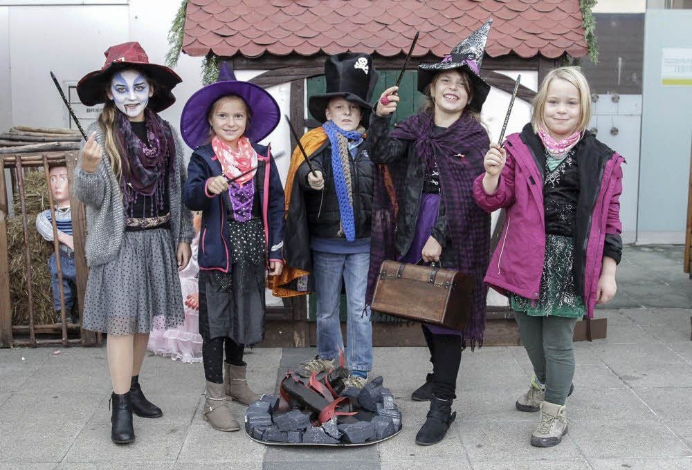Pauline, Lana, Philipp, Philine und Alina (v.l.) feierten gemeinsam Philines achten Geburtstag und waren begeistert.