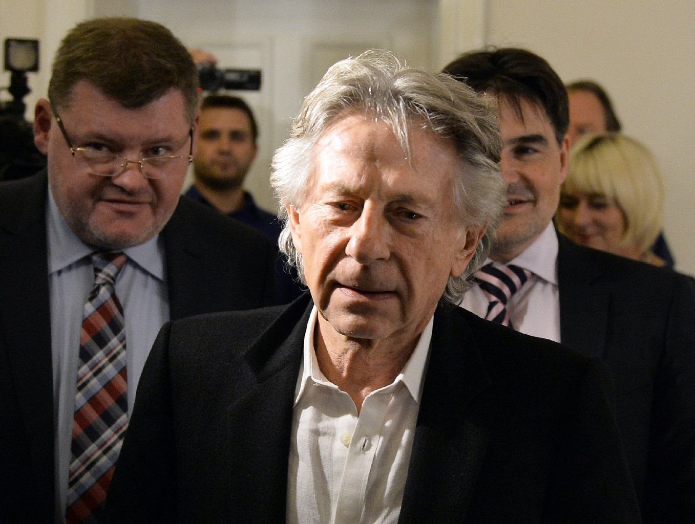Roman Polanksi auf dem Weg zu einer Pressekonferenz.