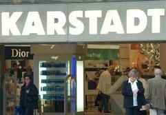 Die 77 kleineren Warenhäuser, von denen sich derKarstadtQuelle-Konzern trennen will, werden vorerst nichtgeschlossen. (Foto: dpa)