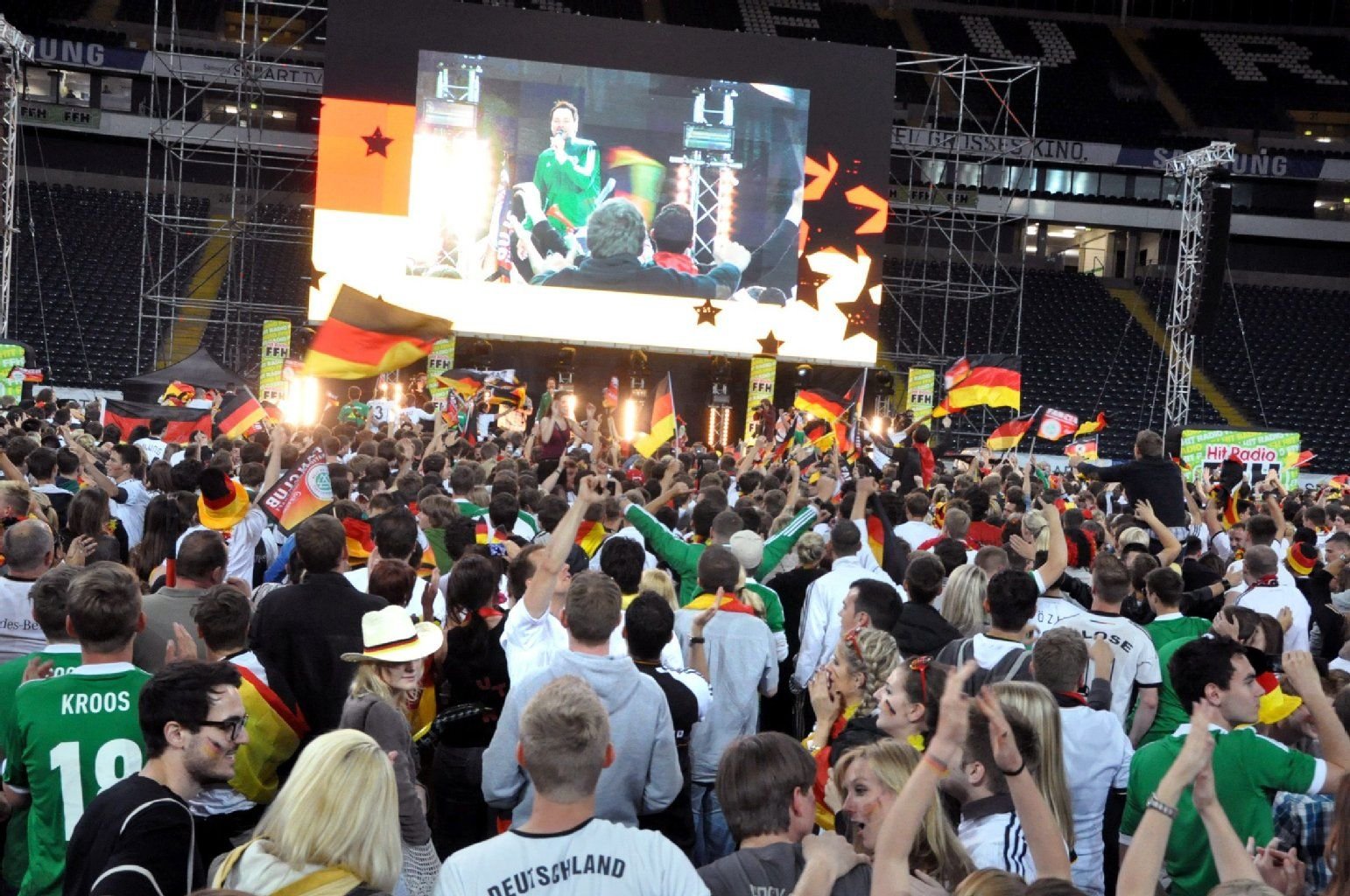 Public Viewing