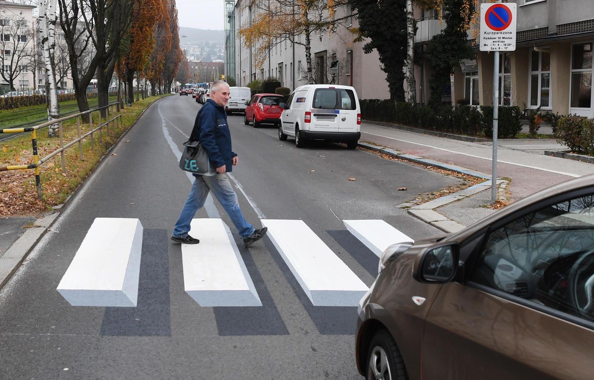 Ein Zebrastreifen mit 3D-Effekt wird möglicherweise demnächst in Braunschweig für mehr Sicherheit der Fußgänger sorgen.