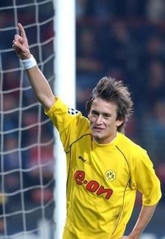 Tomas Rosicky hat sich für die neue Saison viel vorgenommen: Titel sollen her. (Foto: dpa)