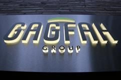 Das Firmenschild der GAGFAH Group in Essen. Die Immobilienholding GAGFAH mit rund 150 000 Wohnungen in Deutschland zieht wegen der hohen Nachfrage nach Aktien ihren Börsengang auf diesen Donnerstag (19.10.2006) vor. (Foto: dpa)