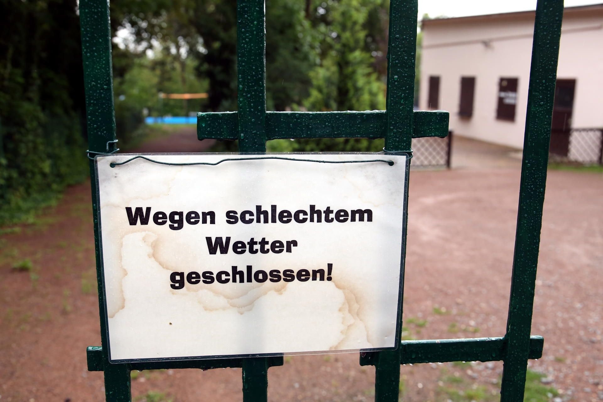 Das Schwimmbad in Nienburg bleibt bei Regenwetter geschlossen.