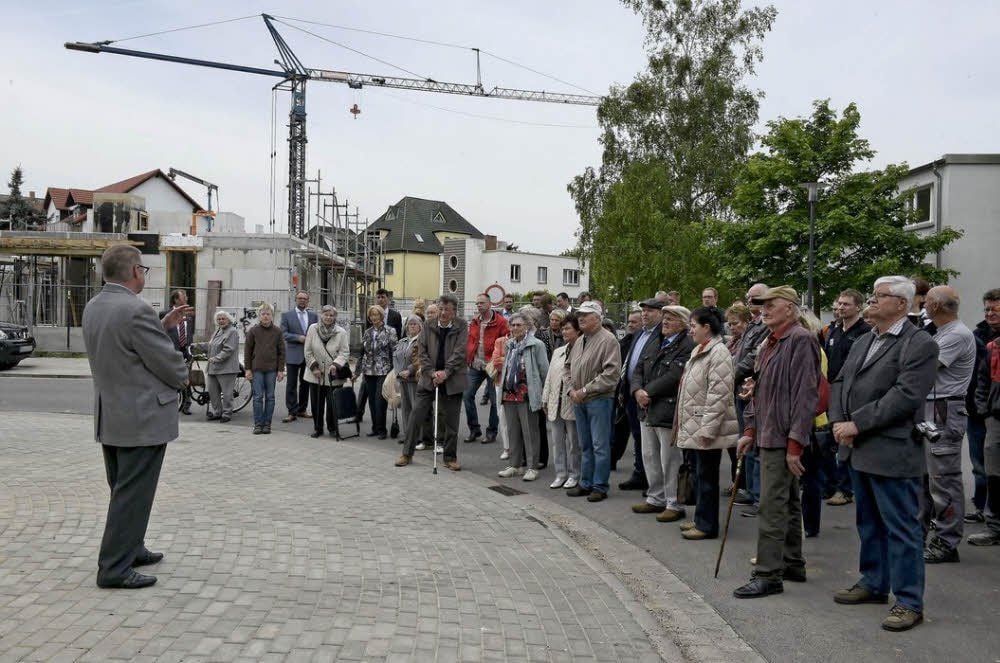 Grundstein und Richtfest für zwei Neubauten im Bauhausviertel.