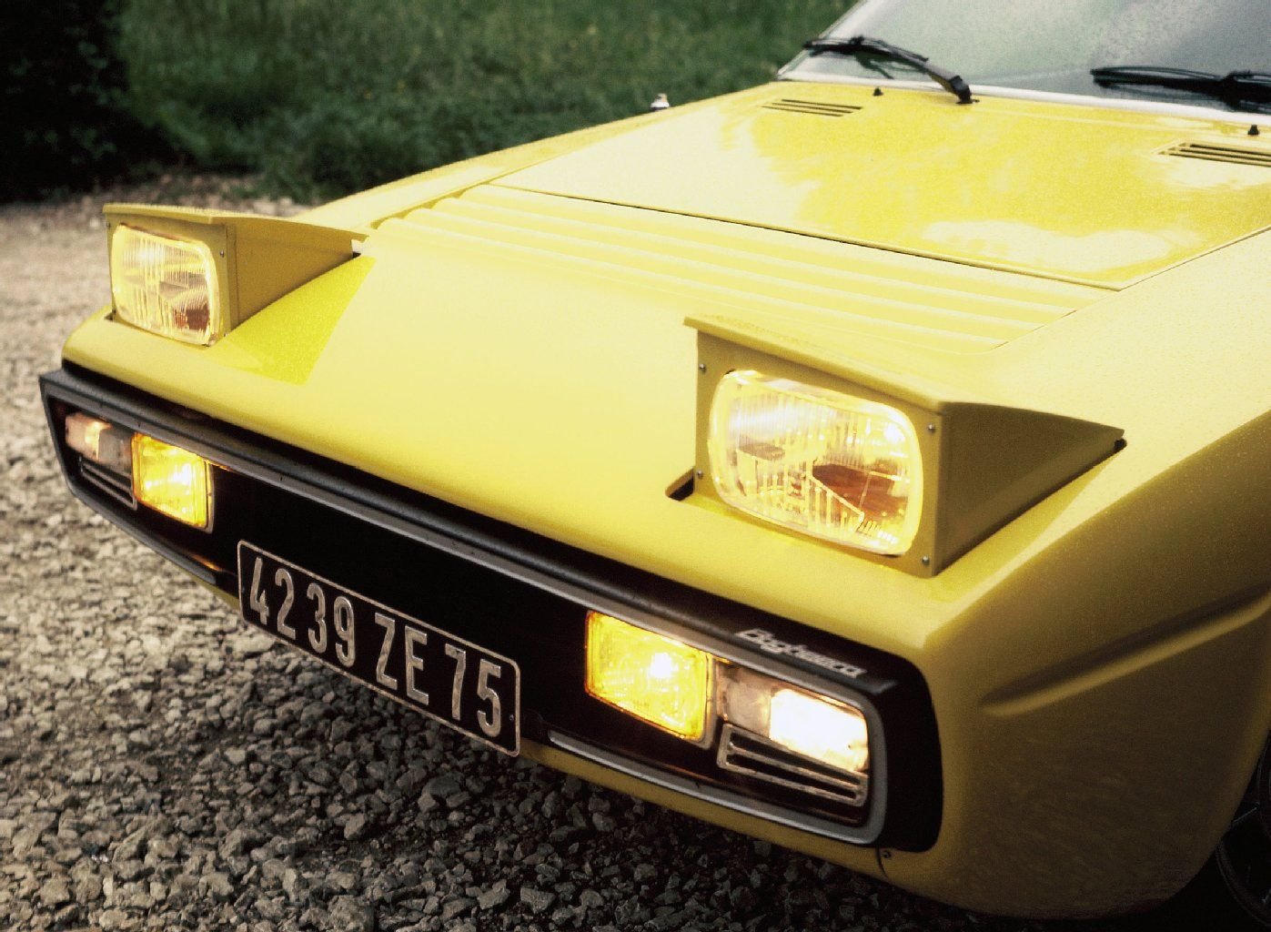 Schlafaugen wie bei diesem Matra Bagheera sind heimlich, still und leise aus dem Automobilbau verschwunden.