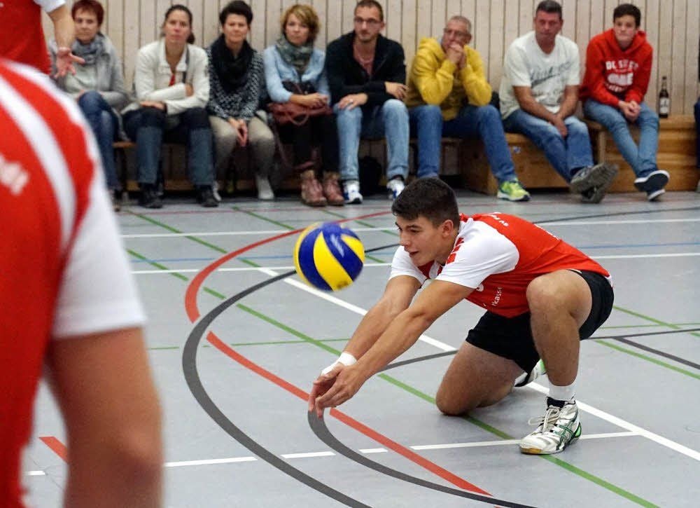 Ballenstedts Jugendspieler Clemens Feger machte beim entscheidenden dritten Satz seine Aufgabe in Magdeburg gut.