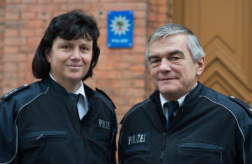 Corinna Espenhahn ist jetzt als Regionalbereichsbeamtin in Falkenstein/Harz im Einsatz. Sie steht gemeinsam mit Wolfgang Wust als Ansprechpartner zur Verfügung.