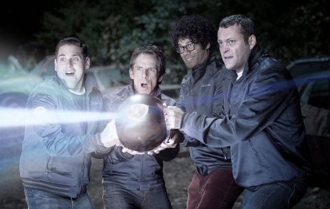 Johan Hill als Franklin (l-r), Ben Stiller als Evan, Richard Ayoade als Jamarcus und Vince Vaughn als Bob in dem Film «The Watch - Nachbarn der 3. Art». (FOTO: DPA)