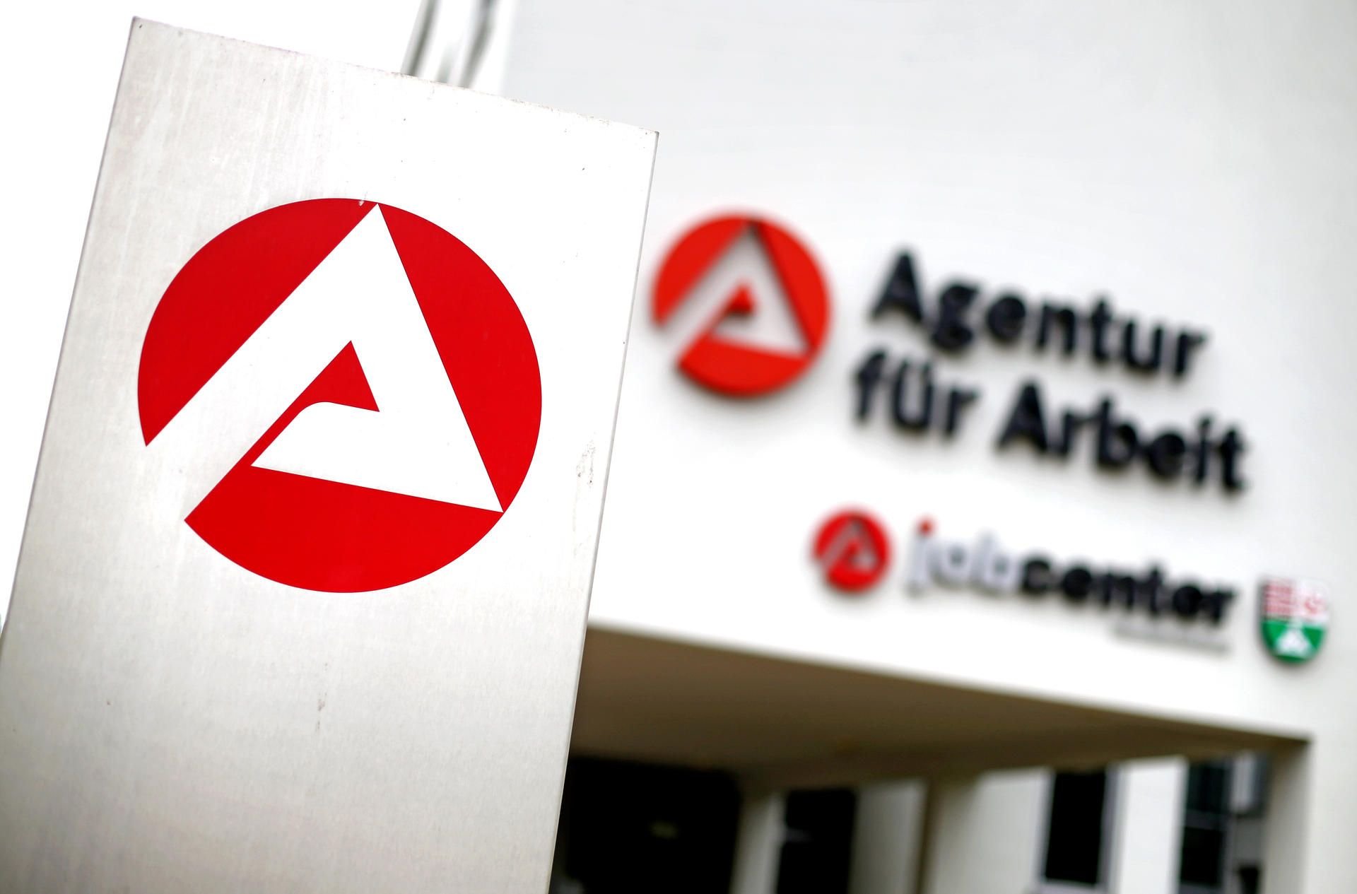 Die Agentur für Arbeit will die Jobchancen für Ungelernte, Flüchtlinge und Zuwanderer erhöhen.