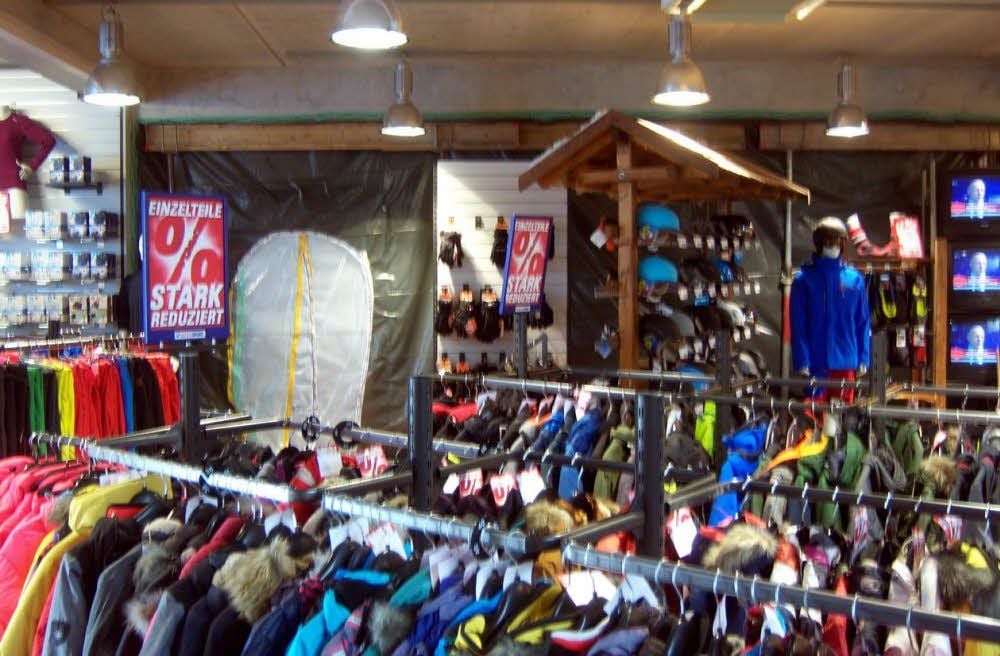 Schrittweise wird sich in den nächsten Wochen die Jessener Intersport-Filiale im Inneren verändern.