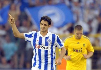 Der Berliner Gojko Kacar bejubelt den 1:1-Ausgleich. (FOTO: DPA)