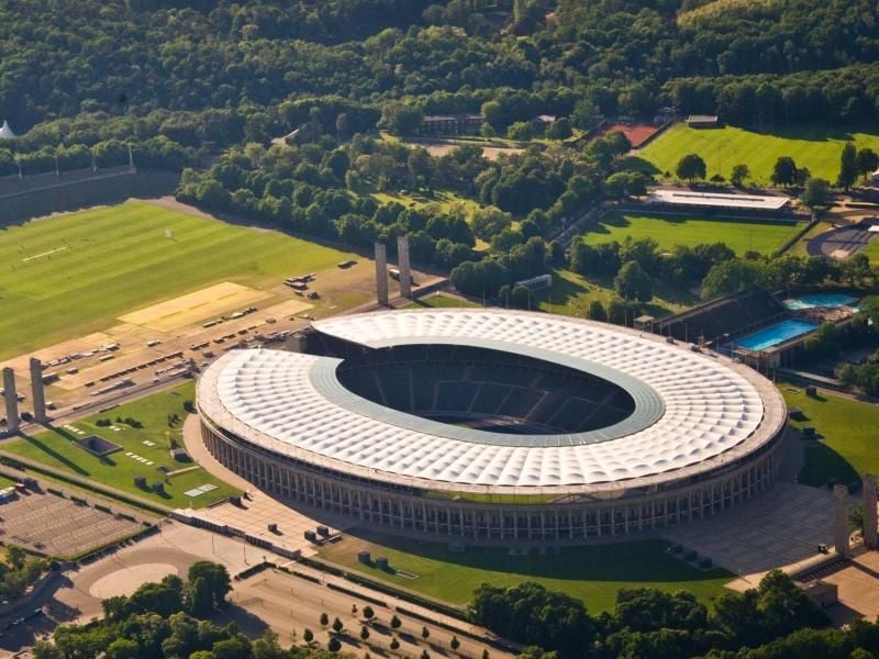 Das von Hertha BSC geplante neue Fußball-Stadion soll in Nachbarschaft zum Olympiastadion liegen. Foto: Ole Spata