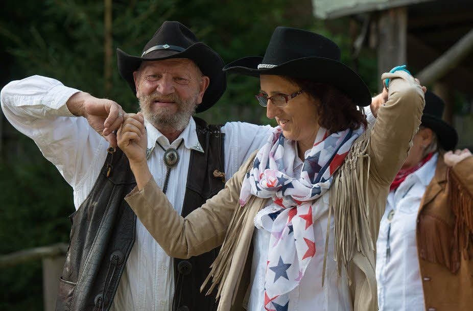 Viele Freunde und Mitglieder anderer Vereine sind beim Fest dabei.