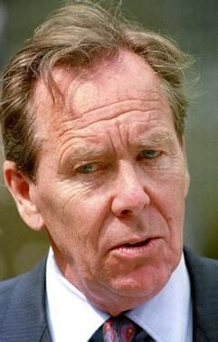 Der britische Fotograf und frühere Mann von Prinzessin Margaret, Lord Snowdon, feiert am Montag (7. März 2005) seinen 75. Geburtstag. Als Antony Armstrong-Jones war er in London geboren worden. 1959 machte er die offiziellen Aufnahmen von Prinzessin Margaret zu ihrem 29. Geburtstag - ein Jahr später waren die beiden verheiratet. (Foto: dpa)