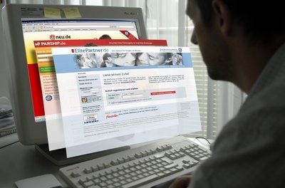 Auf der Suche nach der Liebe - schon die Auswahl der richtigen Dating-Börse entscheidet über den Flirterfolg. (Foto: dpa)