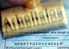 Im Dezember 2004 gab es rund 4,46 Millionen Arbeitslose. (Foto: dpa)