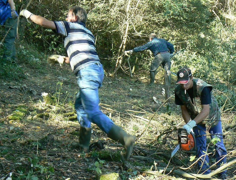 Arbeitseinsatz an der Kiesgrube
