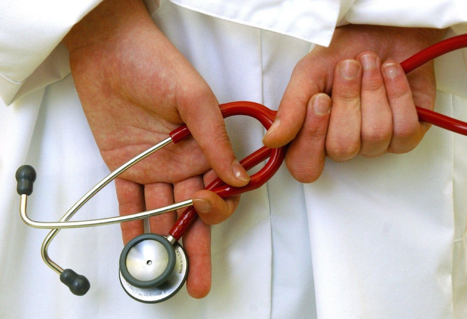 Der Bereitschaftsdienst der Kassenärztliche Vereinigung Sachsen-Anhalts steht über die Feiertage telefonisch und mit Sprechzeiten den Patienten zur Verfügung.