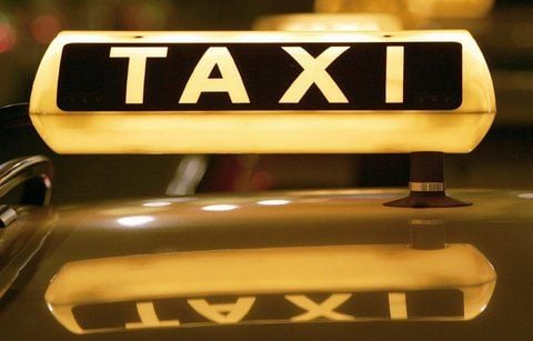 Die Aktion «fifty-fifty-Taxi» kommt bei Jugendlichen gut an. (FOTO: DPA)