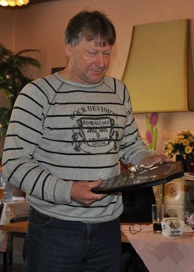 Dietmar Schmiel ist Vereinsmeister der Holzdorfer Angler.
