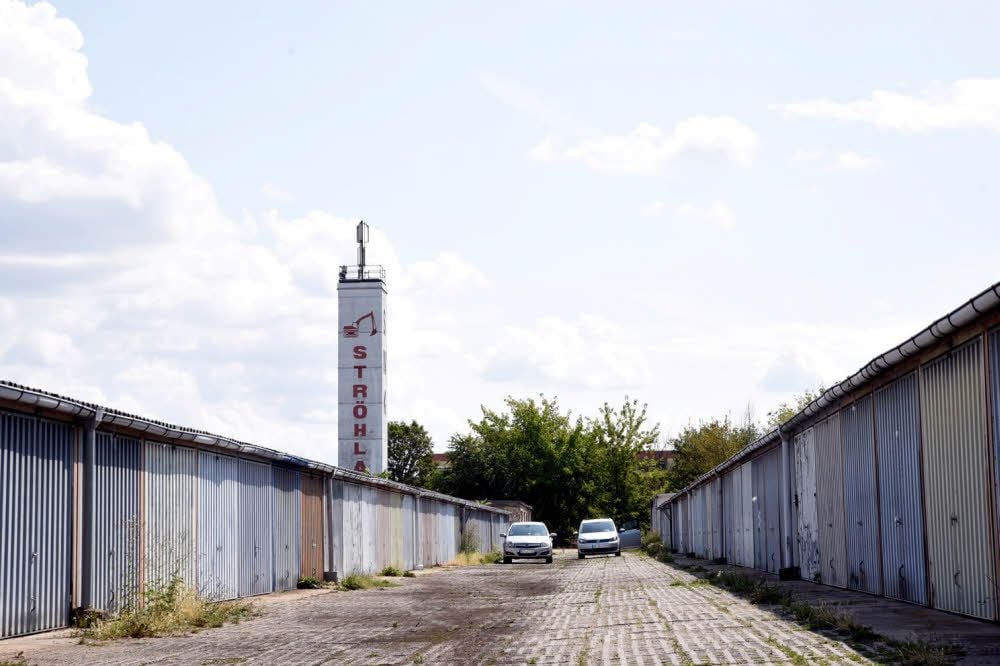 Teil des Garagenhofs an der Anhaltischen Straße in Köthen