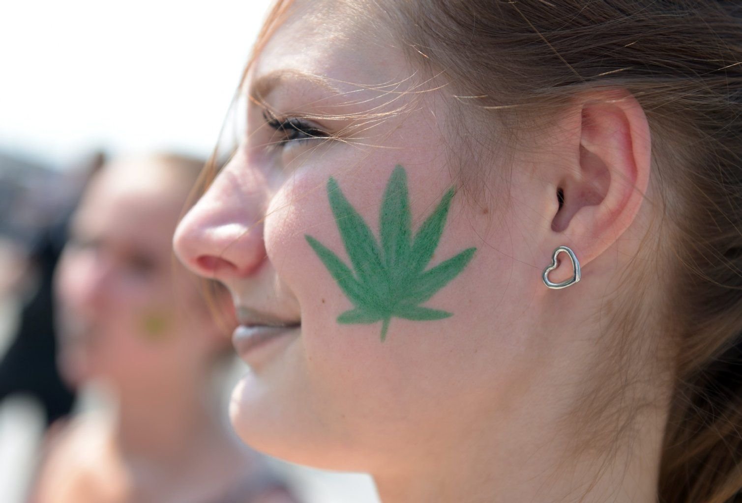 Lieber Joints als Tabletten! Das ist eine der Forderungen auf der Hanf-Parade 2015.