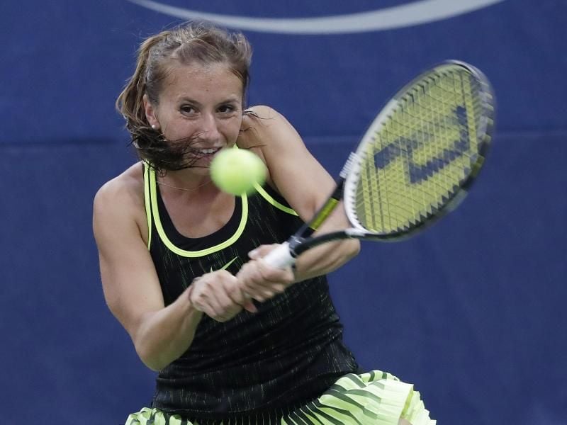 Annika Beck hat in St. Petersburg den Einzug ins Viertelfinale verpasst. Foto: Peter Foley