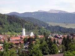 Beliebte Zweitresidenz: Oberstaufen im Allgäu hat gut 7100 Einwohner. Dazu kommen rund 3500 Nebenwohnsitze. (Foto: dpa)