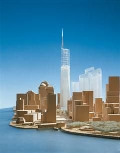 Modell des «Freedom Tower» auf Manhattan, entworfen vom Stararchitekten Daniel Libeskind. Es soll 541 Meter (1776 Fuß) hoch gebaut werden, um damit an die Amerikanische Unabhängigkeitserklärung von 1776 zu erinnern. (Foto: dpa)