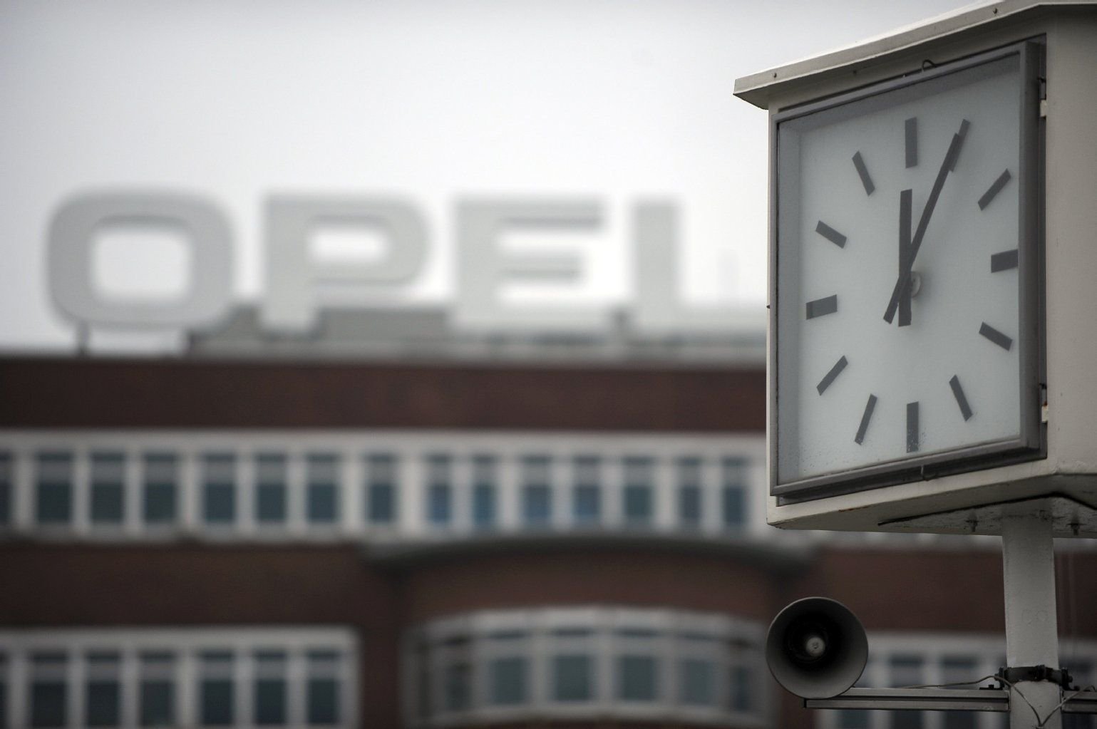 Opel-Werksuhr in Bochum