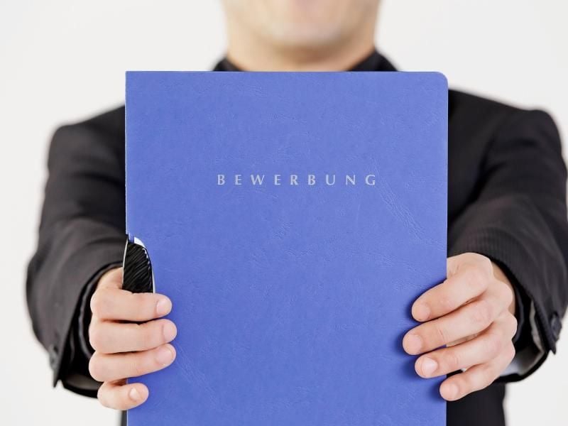 Warum hat es mit der Bewerbung nicht geklappt? Manchmal ist der Grund der Absage nicht rechtmäßig. Foto: Monique Wüstenhagen