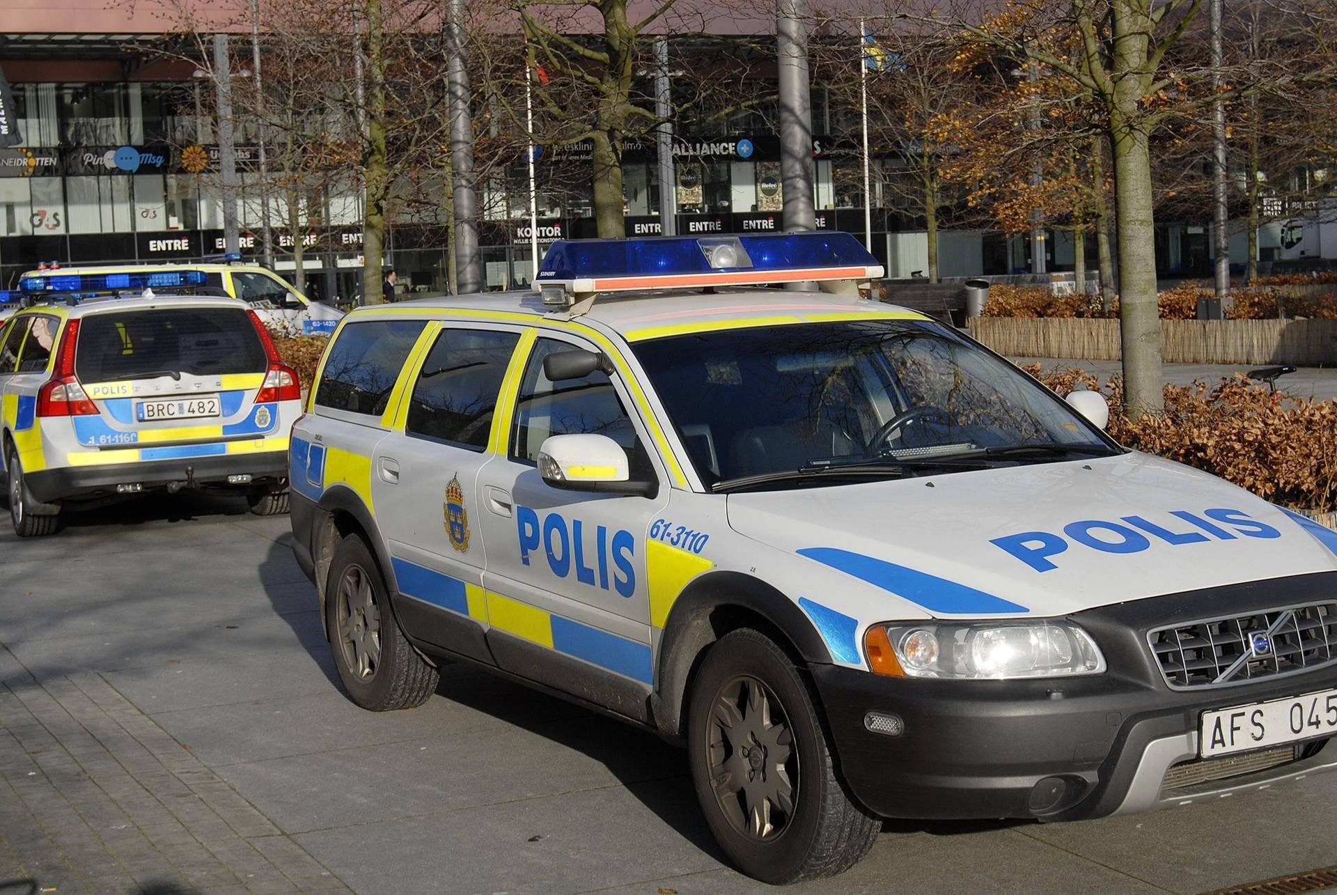 Polizei am Bahnhof von Malmö