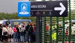 Evakuierungsübung am Vesuv: Ein Hinweisschild weist Bewohnern den Weg. (Foto: dpa)