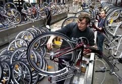 Fahrrad-Produktion bei den Mitteldeutschen Fahrradwerken MIFA in Sangerhausen. (Foto: dpa)