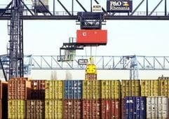 Das Institut für Wirtschaftsforschung in Halle(IWH) ist optimistisch, dass 2005 die Konjunktur in Deutschlandweiter anzieht und die Zahl der Arbeitslosen deutlich zurückgeht. (Foto: dpa)