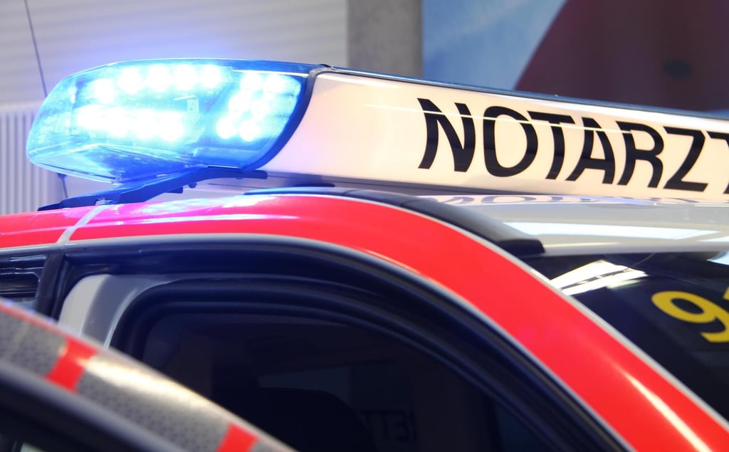 Ein Notarzt im Einsatz.