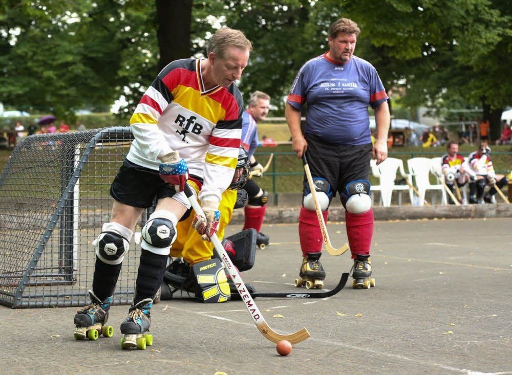 Bernd Gohr zeigt seinen Umgang mit dem Ball in der Partie gegen Allstedt.