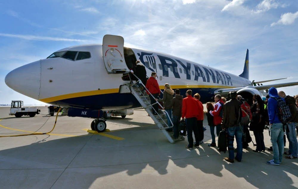 Die erste Maschine nach Mallorca war bis auf den letzten Platz besetzt.