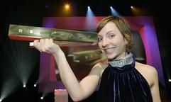 «Schauspielerin des Jahres»: Katharina Schüttler. Den Preis bekam sie für die Titelrolle in Thomas Ostermeiers Ibsen-Inszenierung «Hedda Gabler». (Foto: dpa)